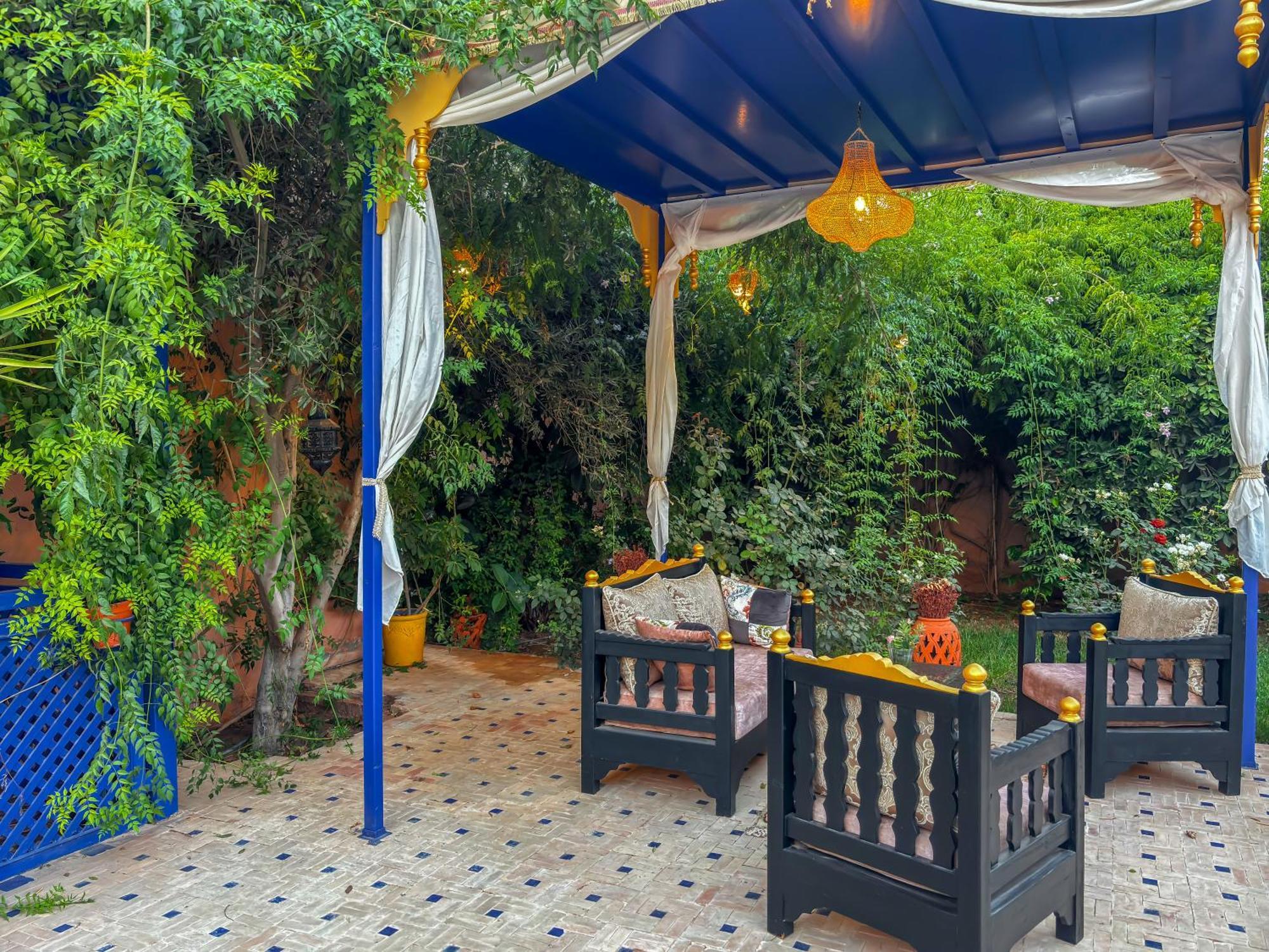 לינה וארוחת בוקר Sidi Abdallah Ghiat Le Bleu House מראה חיצוני תמונה